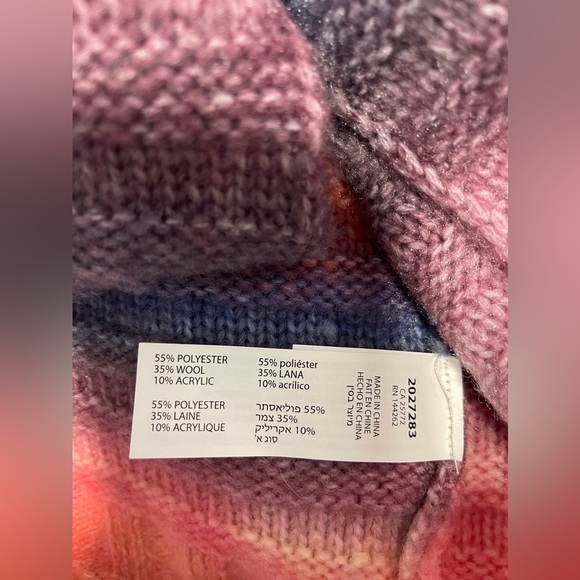 Room 34 Sweater
Size Small
NWOT - Picture 4 of 4